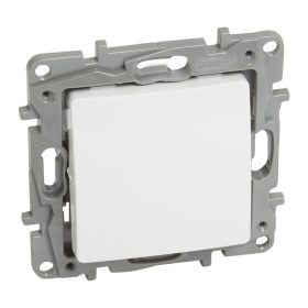   Legrand Niloé egypólusú nyomókapcsoló (101N), 6A, fehér 764507