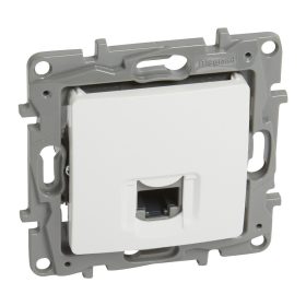 Legrand Niloé 1xRJ45 Cat5e UTP aljzat, fehér 764571