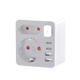   Technik Professional WG Elosztó Fali 2 utas + 2 x USB-C + 2 x USB-A + kapcsoló